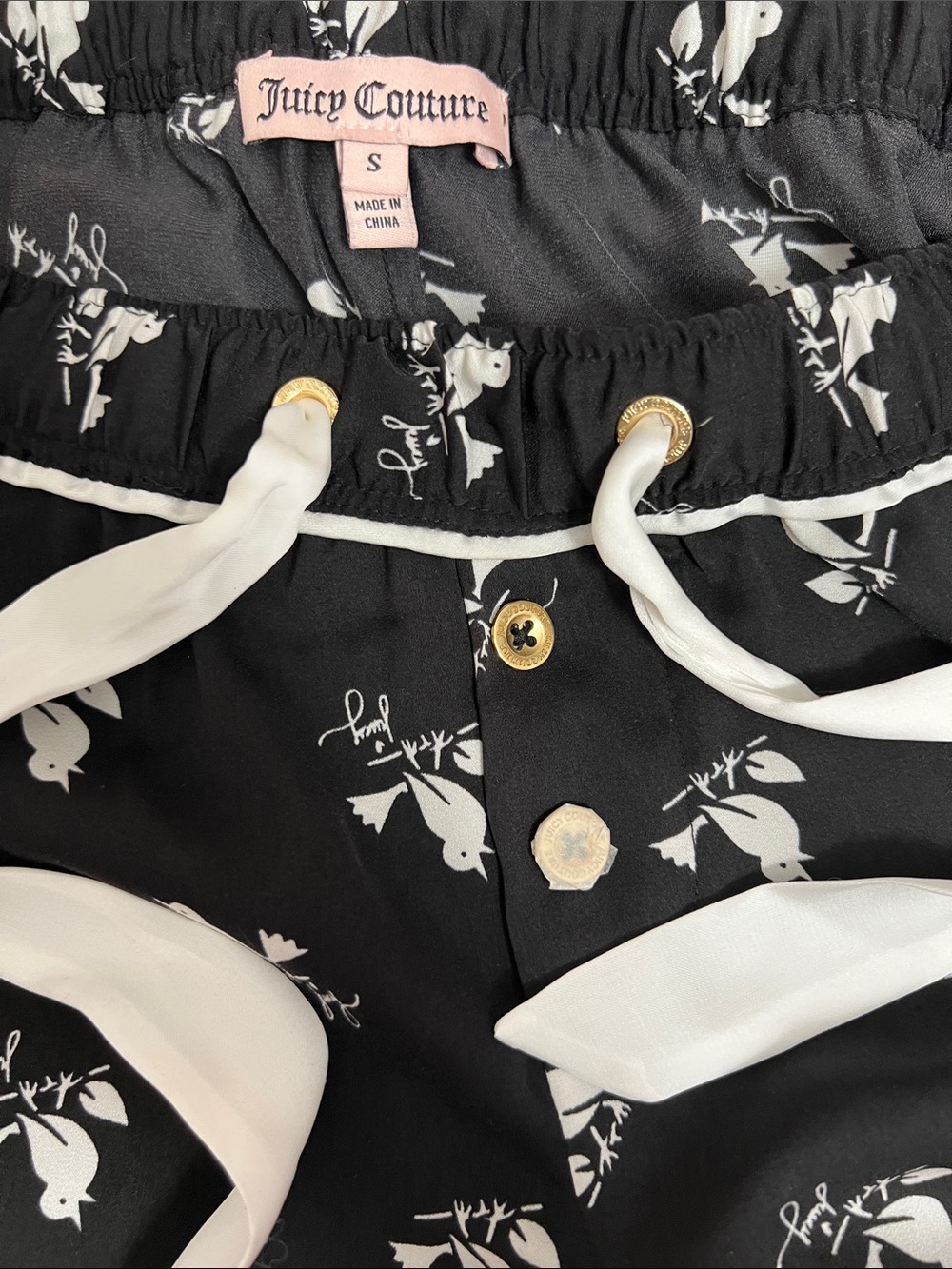 Juicy Couture Bird Print Satin Pajama Set | Cami & Shorts | Size S - Picture 15 of 15